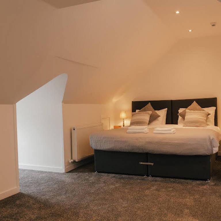 The Ben Bhraggie Inn - Housity