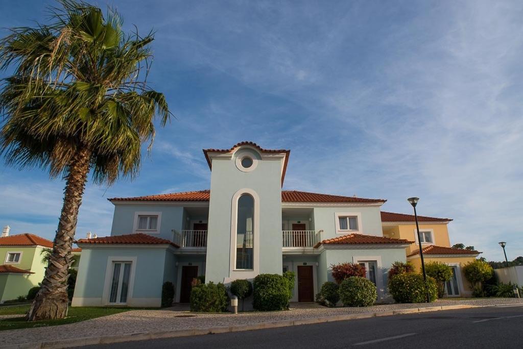 O edifício onde o resort está situado