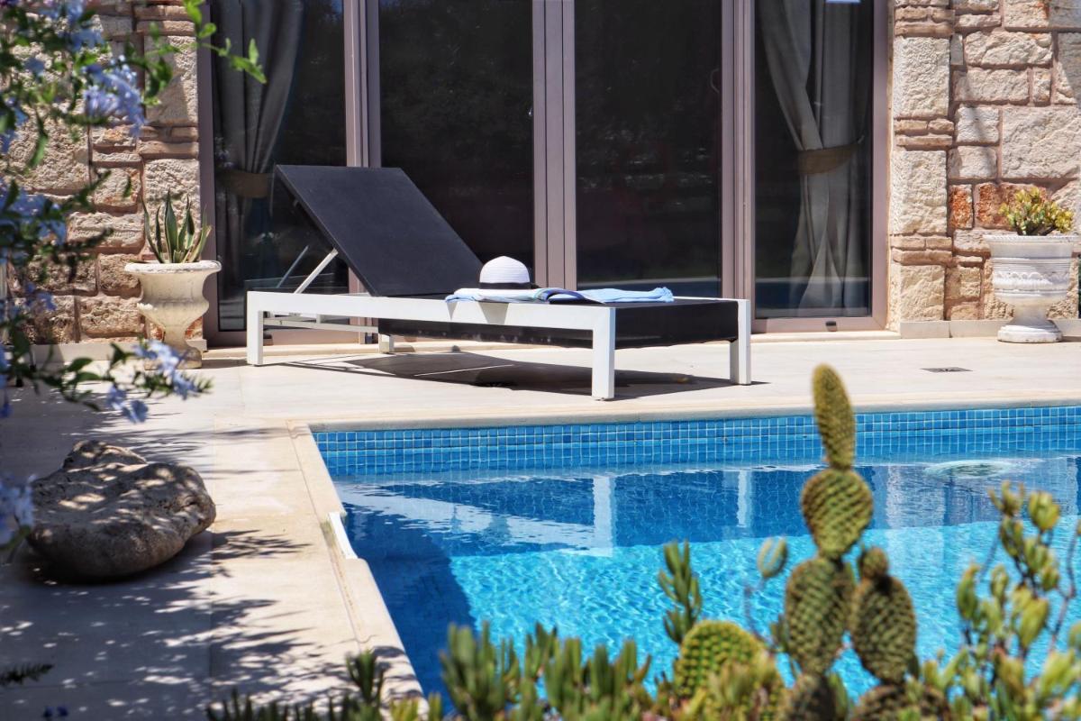 Villa Olga - Housity