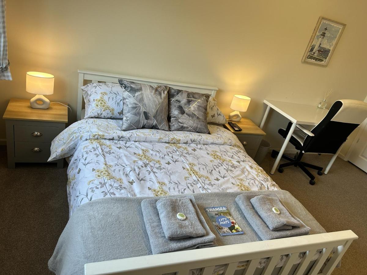 35 Southerndown Avenue - Housity