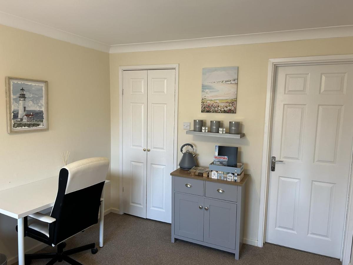 35 Southerndown Avenue - Housity