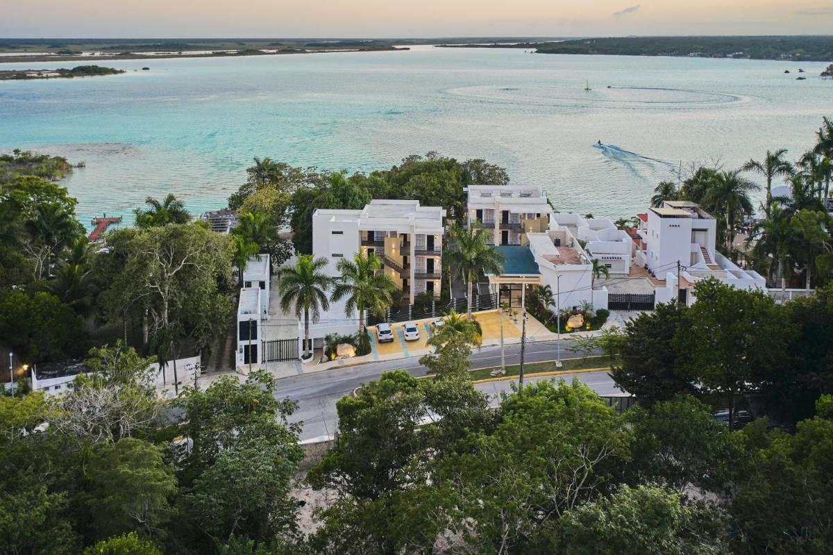Cristalino Lagoon Front Hotel, Restaurant & Spa - Housity