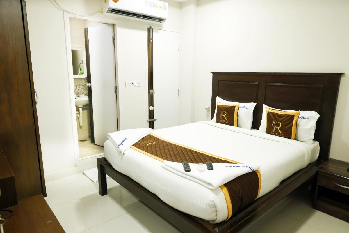 Rithikha Inn Crest - Housity