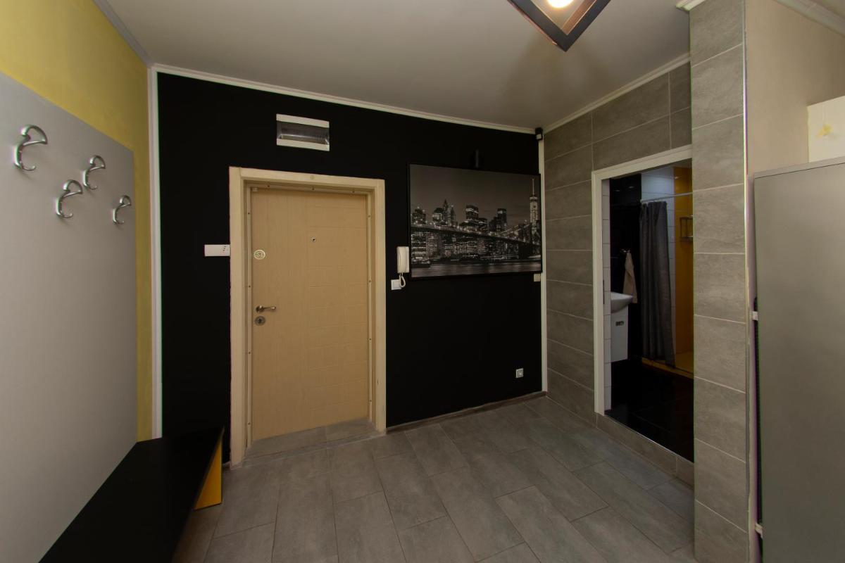 The yellow appartment - Housity