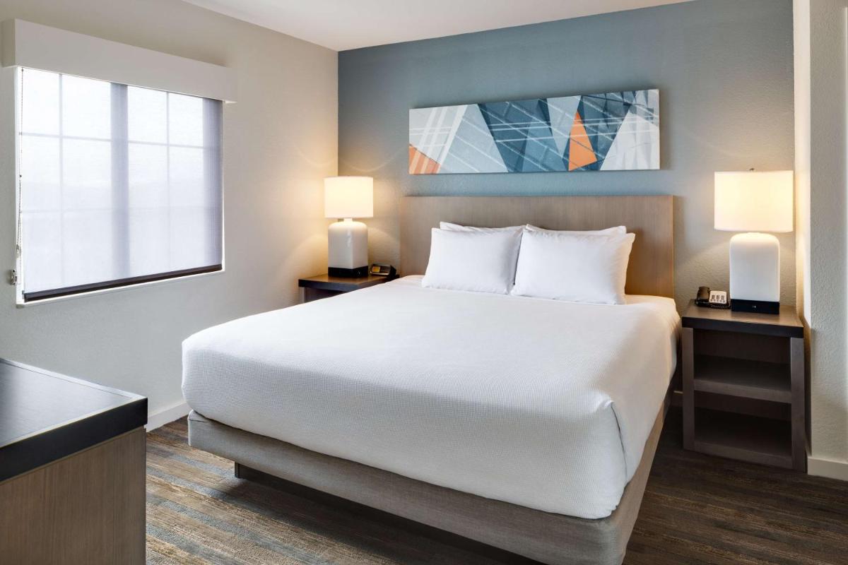 Hyatt House Boston Waltham - Housity