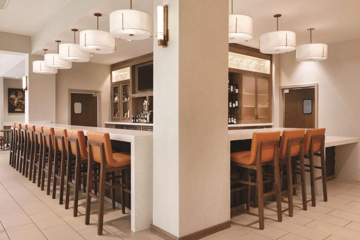 Hyatt House Emeryville - Housity