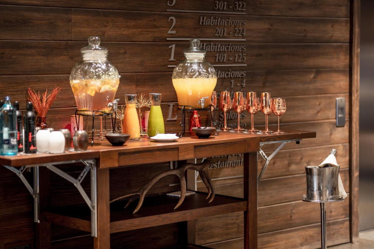 Bebidas en Hotel Val de Neu G.L.