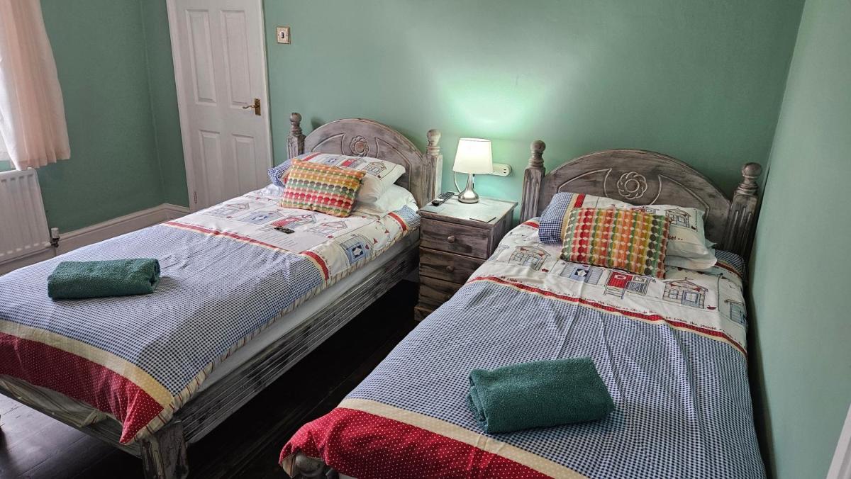 Amble Harbour retreats - Housity
