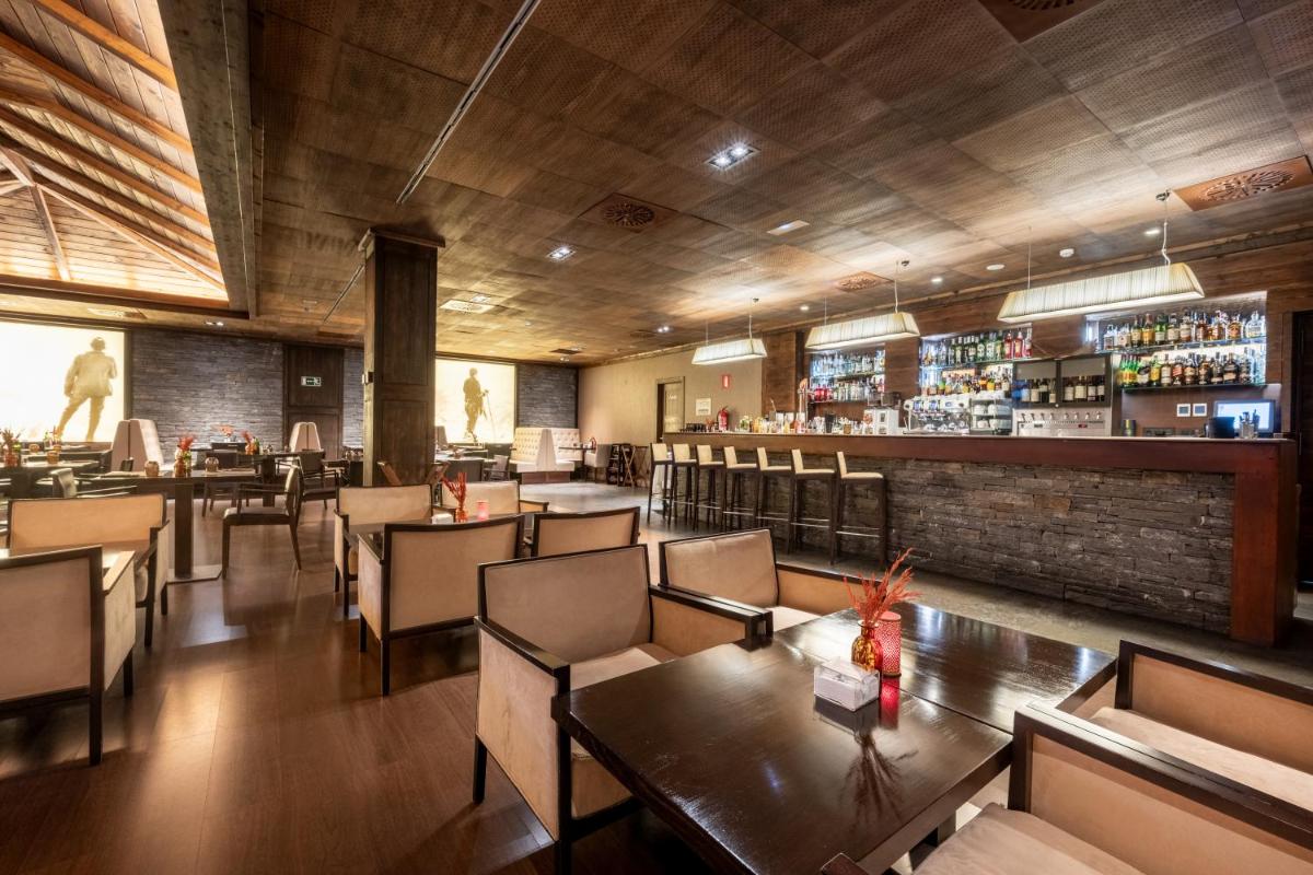 Bebidas en Hotel Val de Neu G.L.