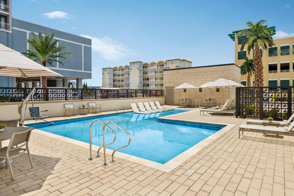 Hyatt Place Virginia Beach Oceanfront - Housity