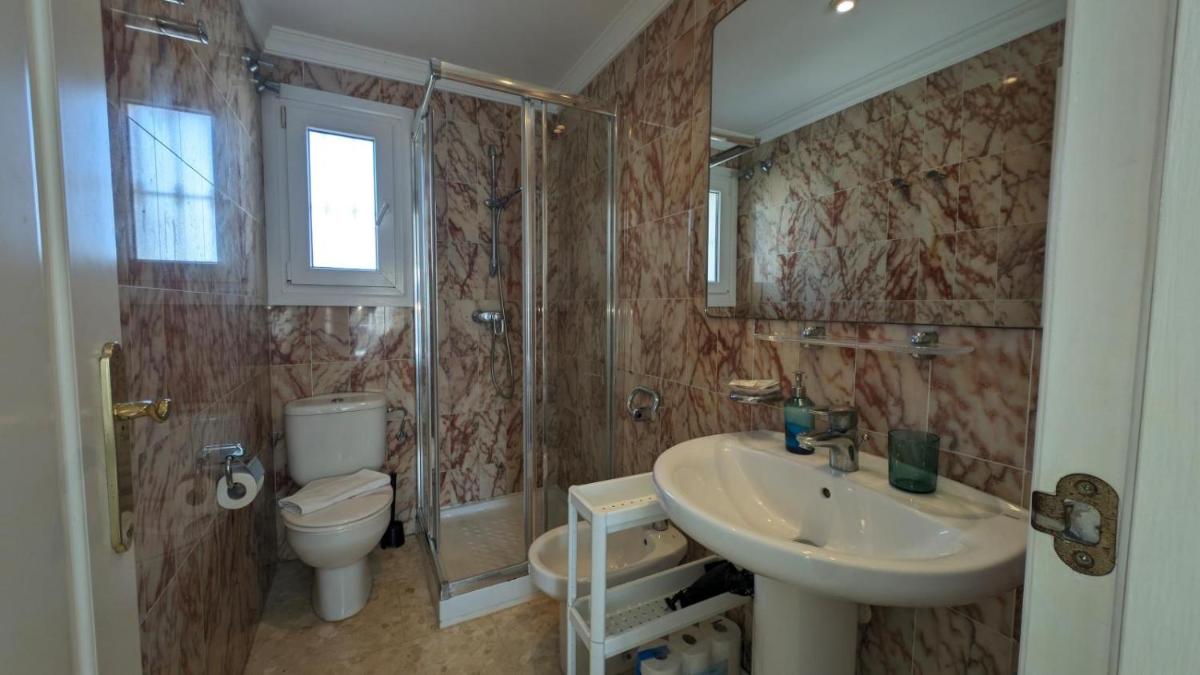 Family Beach Club Sevilla II - Housity