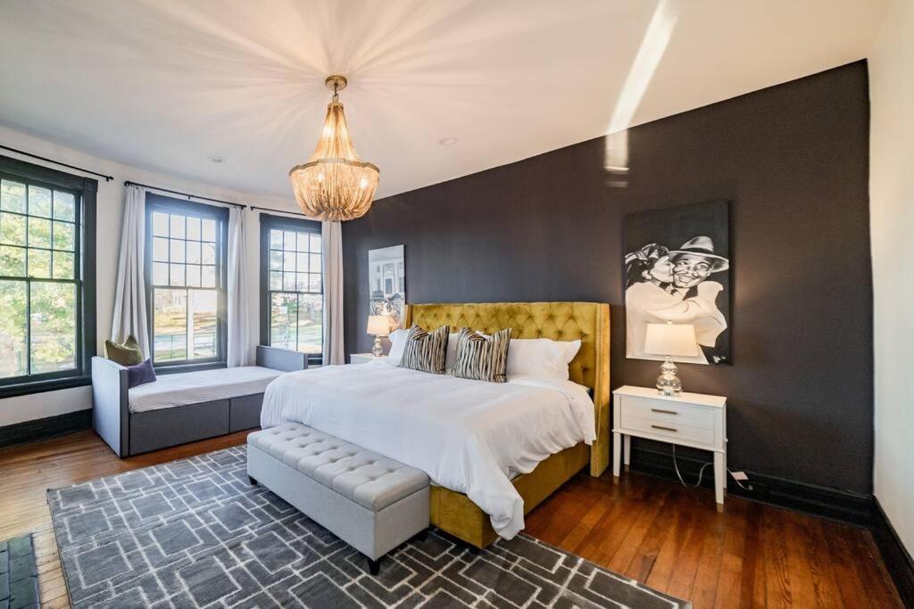 Grand Historic Downtown Home that Gives Back - Housity