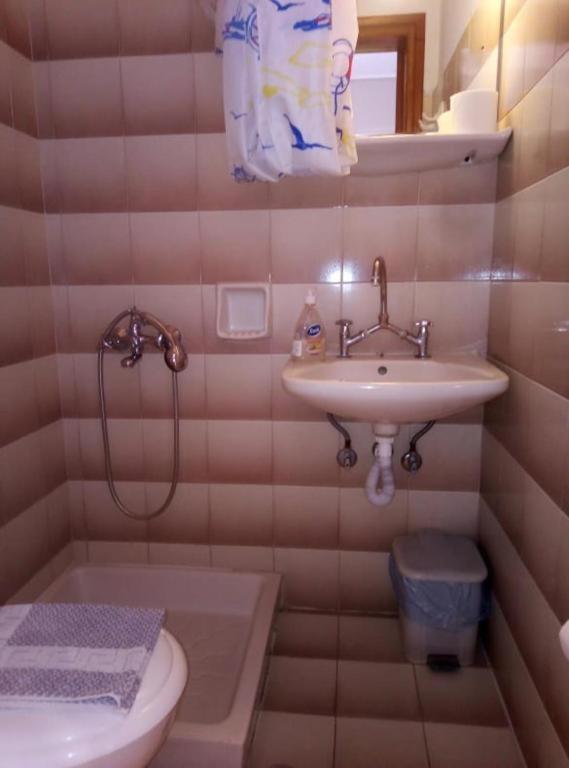 Papas Studios On the Seafront - Housity