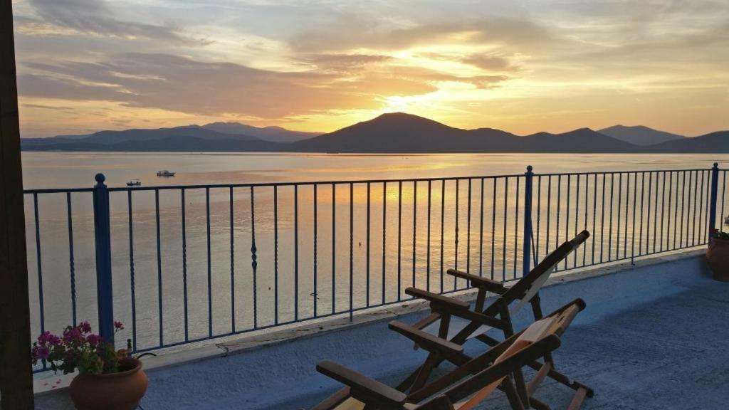 Papas Studios On the Seafront - Housity