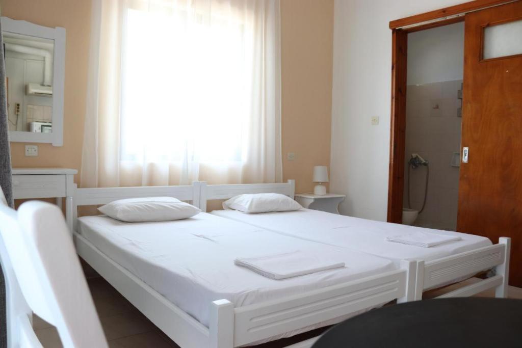 Papas Studios On the Seafront - Housity