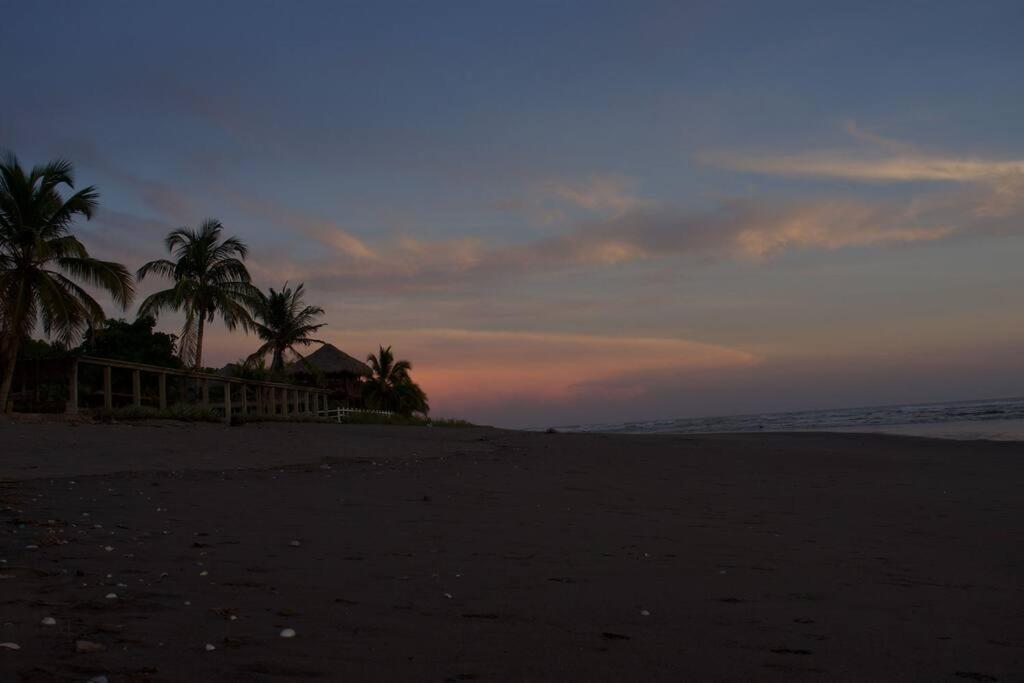 Casa Tres Pescados - Housity