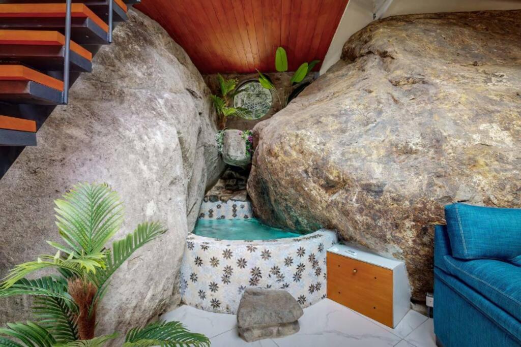 Rocka Verde Retreat 8th Wonder of the World - Housity