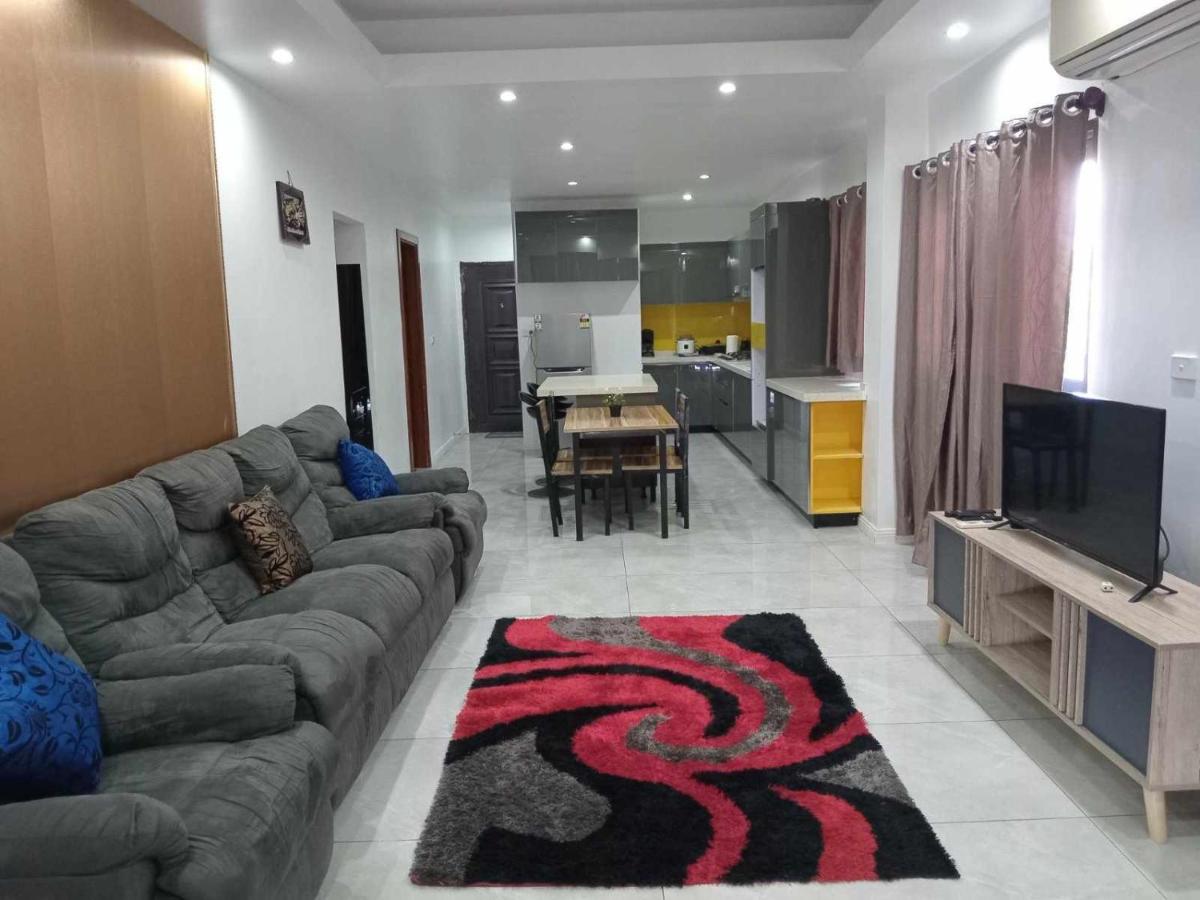 Pacific Apartment - Housity