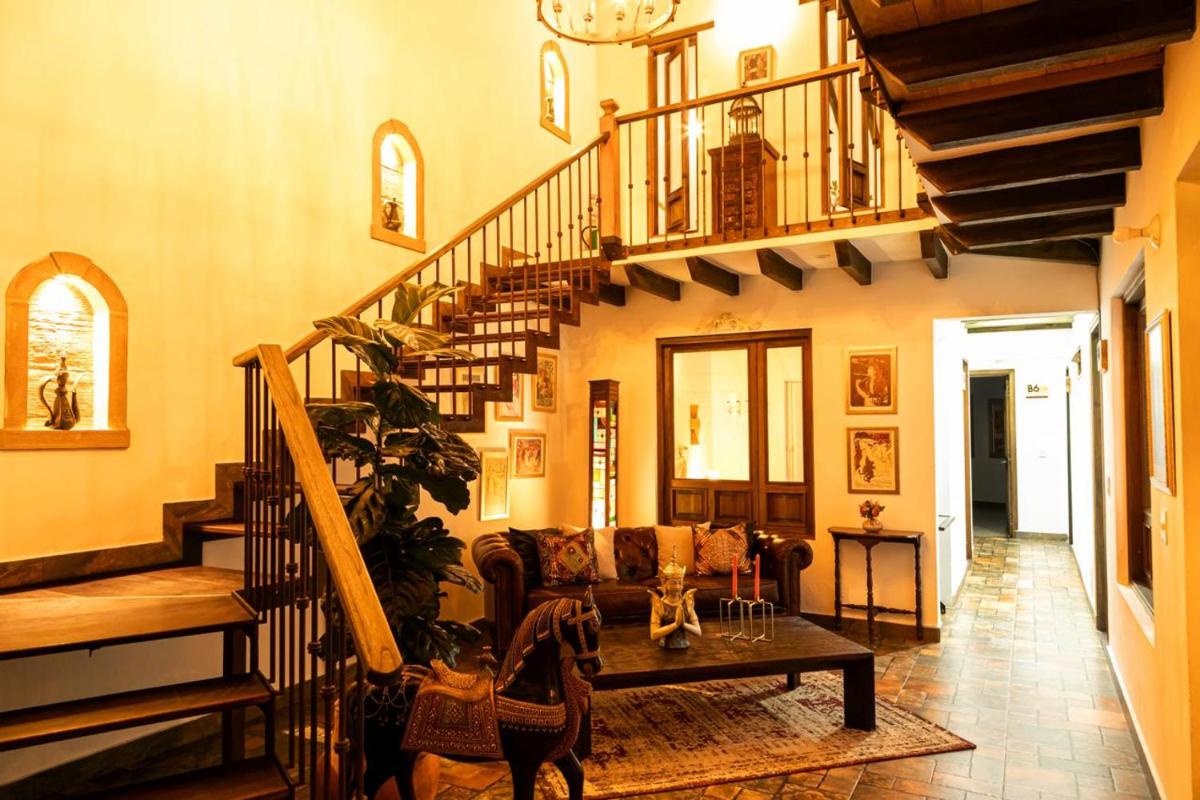 Santa Lucía Casa Hotel - Housity