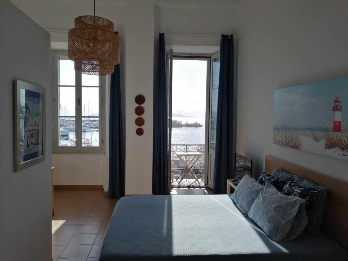 Aegina Port Apt 3 - Housity