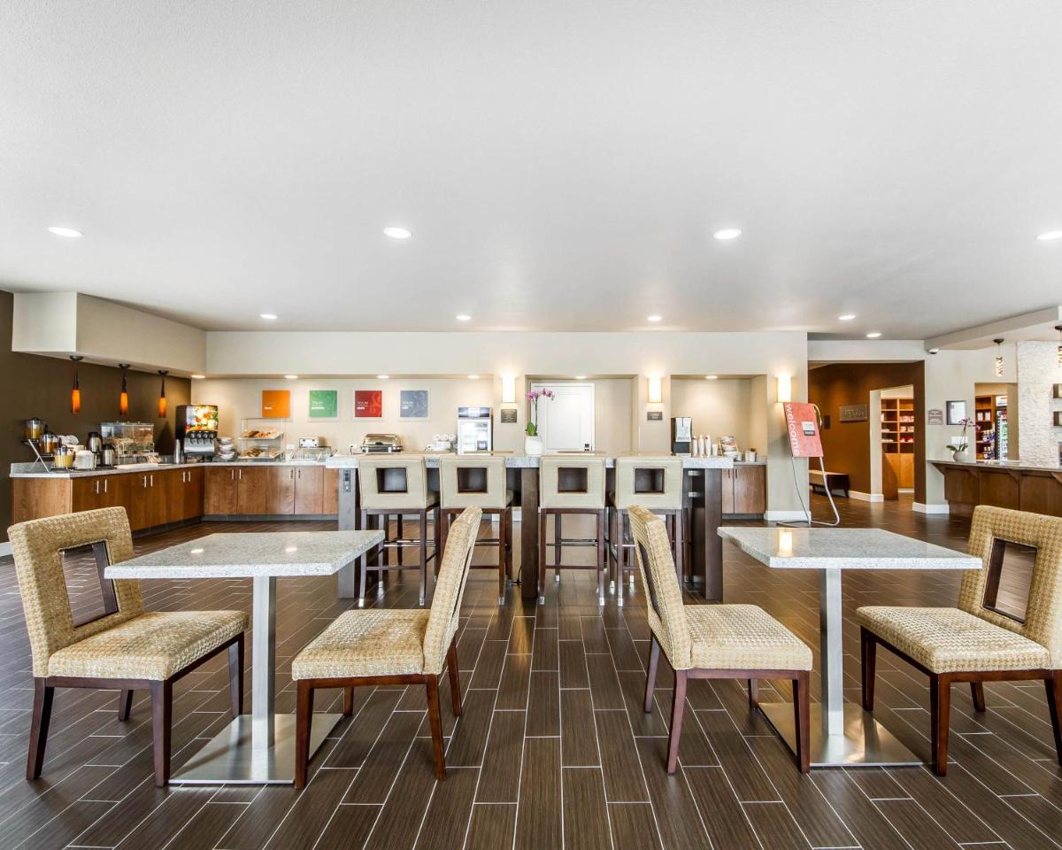 Comfort Suites Woodland - Sacramento Airport - Housity