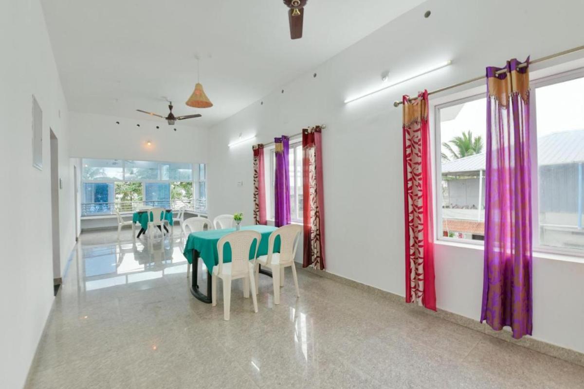 Hilton Beach Home - Housity