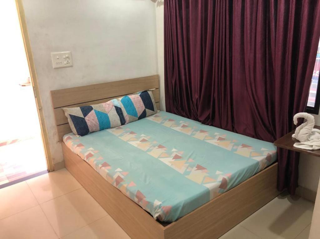 The Lodge- Bed and Breakfast Hotel - Housity