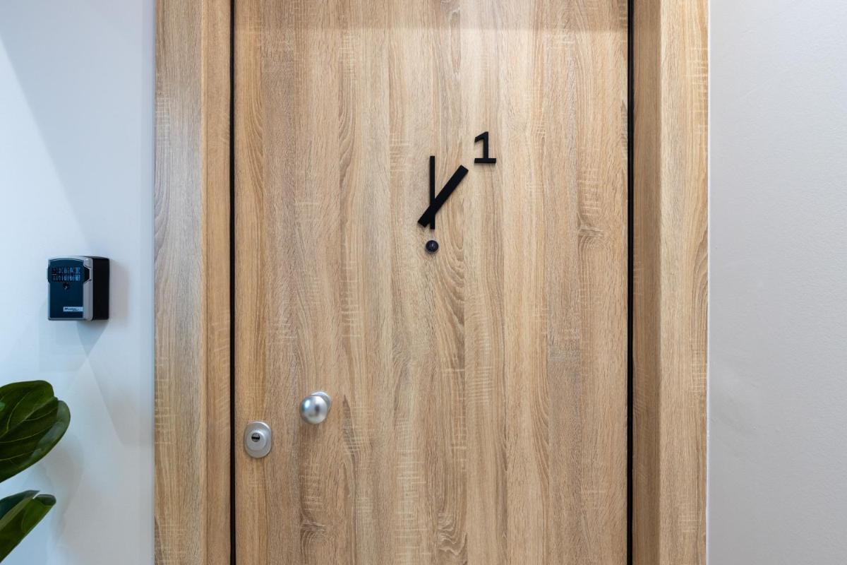 CLOCK Central Stay - Housity
