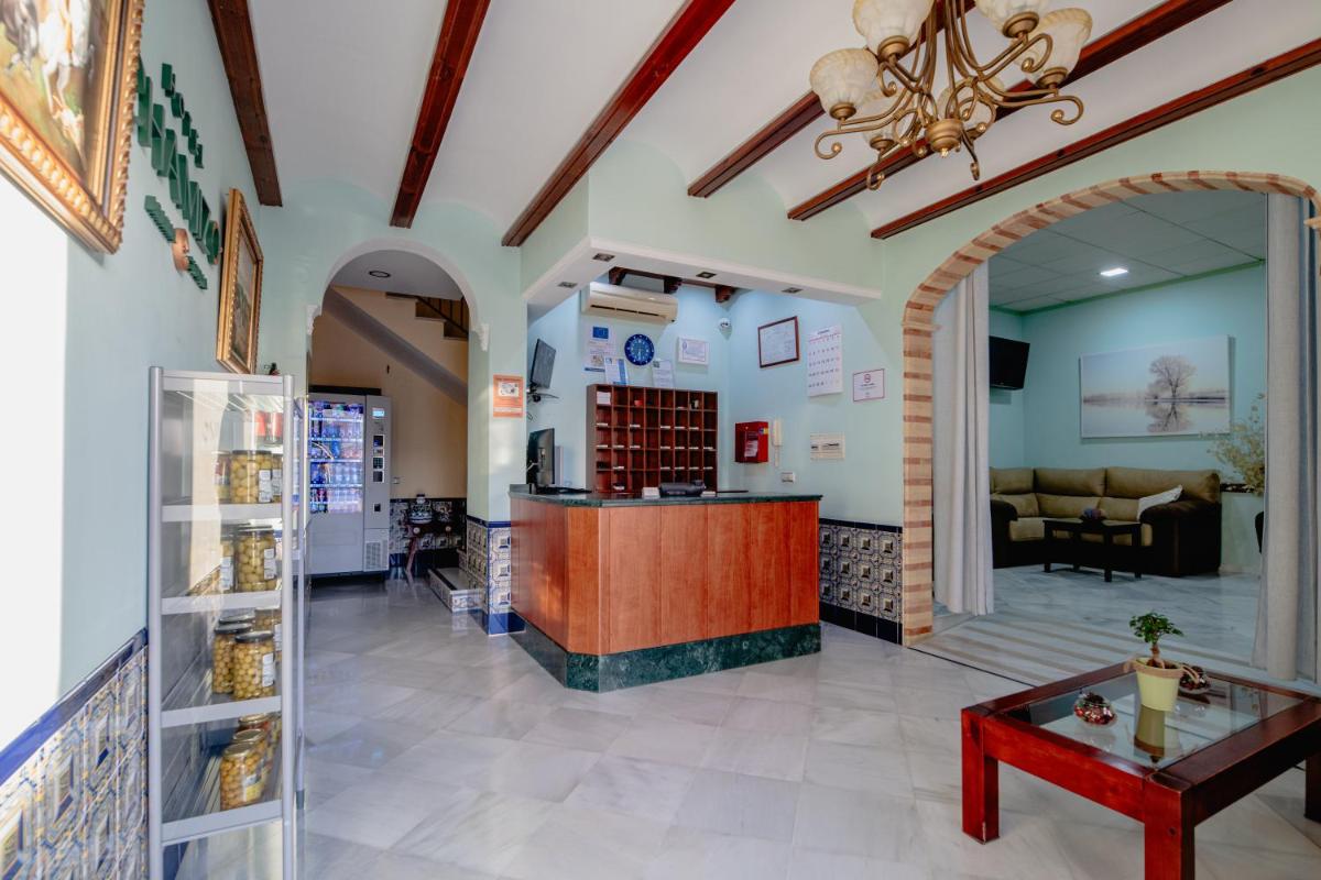 Hotel Chamizo - Housity