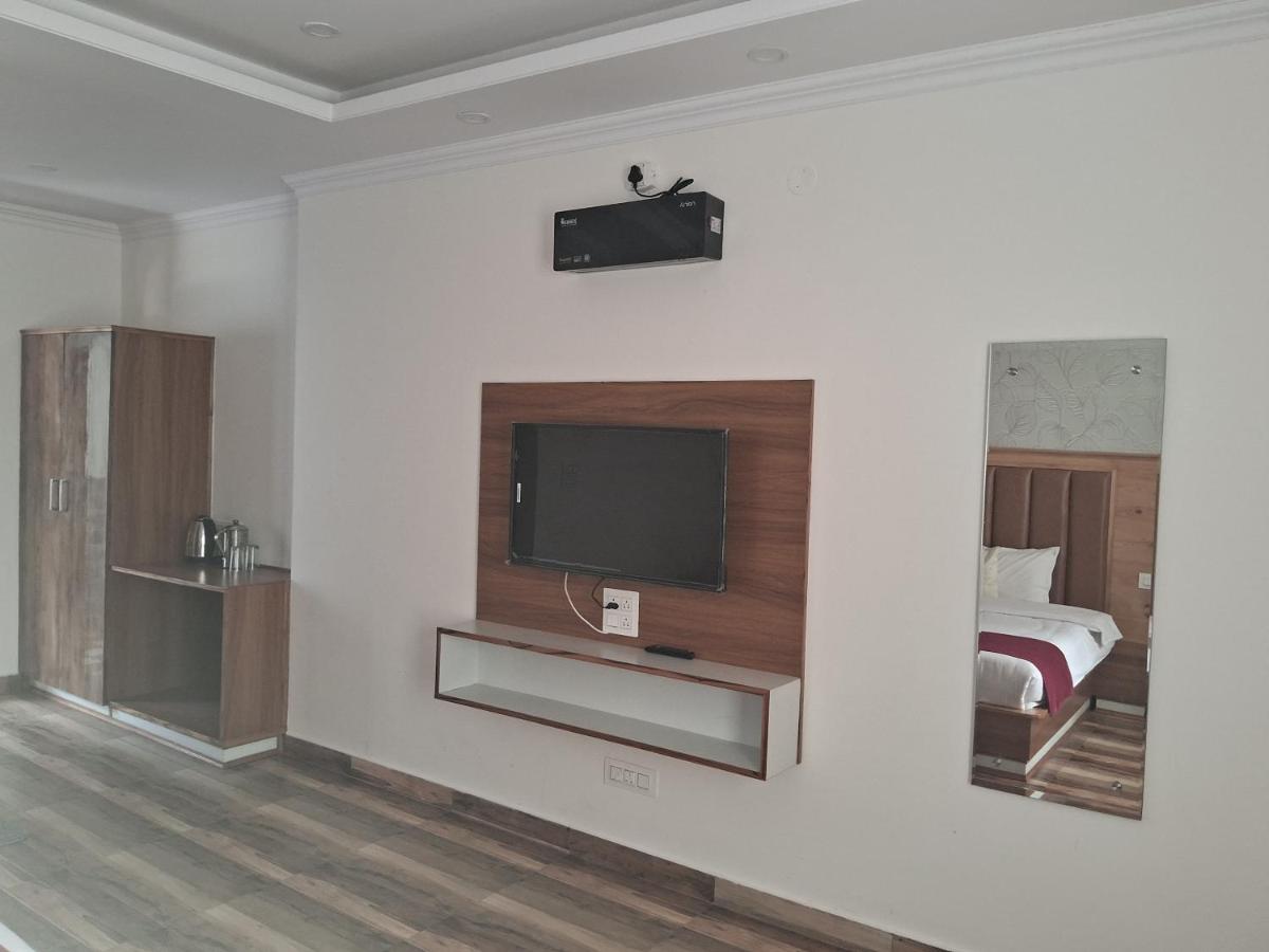 Traveller Inn Shimla - Housity