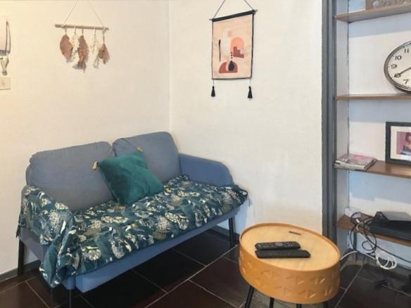 Petit T2 duplex centre Orléans au calme - Housity