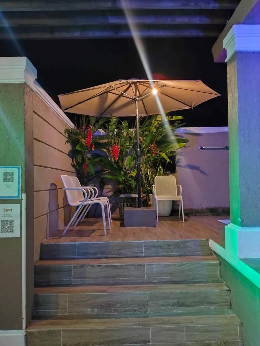 Palazzo 1 HotSpring,3Bedrooms 35to40pax, Pansol Calamba - Housity