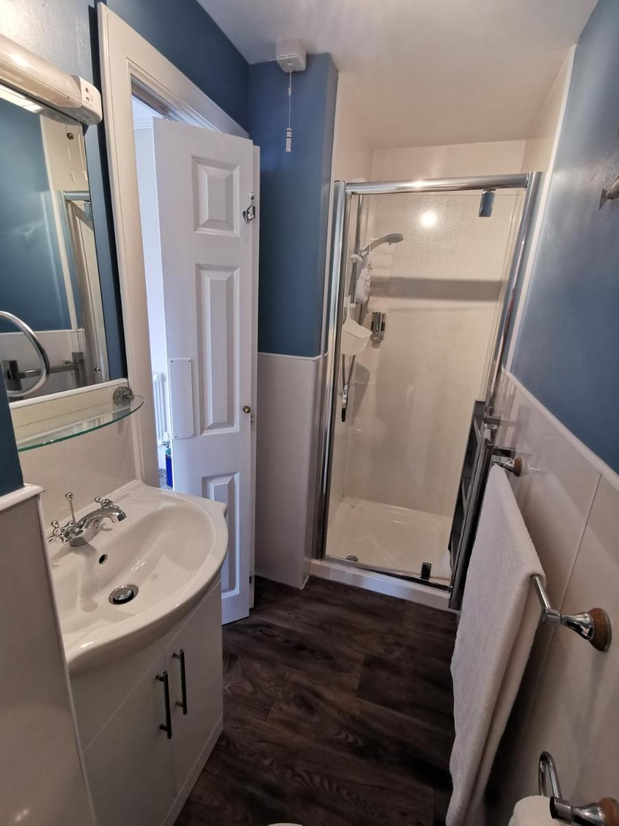 Treventon Guest House - Housity