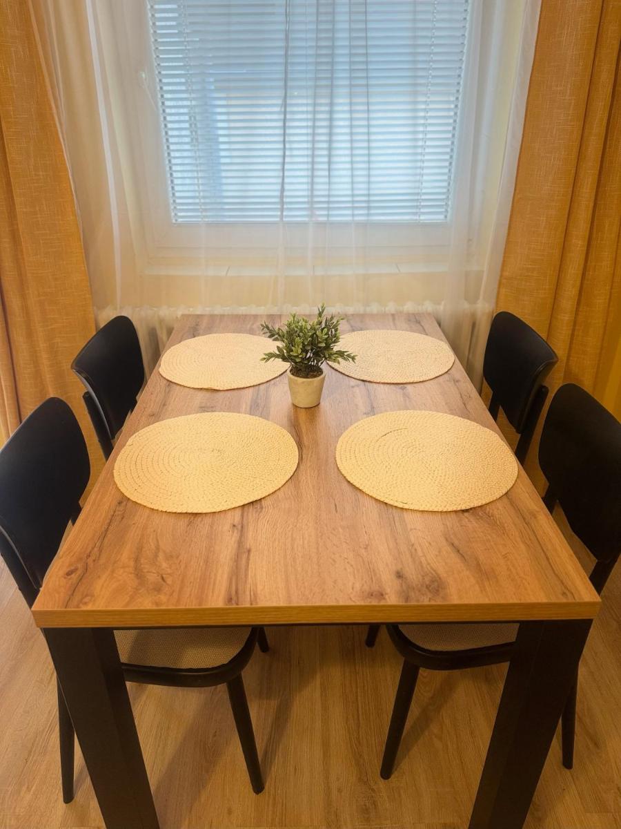 Apartmán vo vidieckom dome - Housity