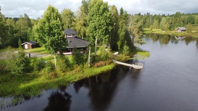 Karhunhovi - Housity