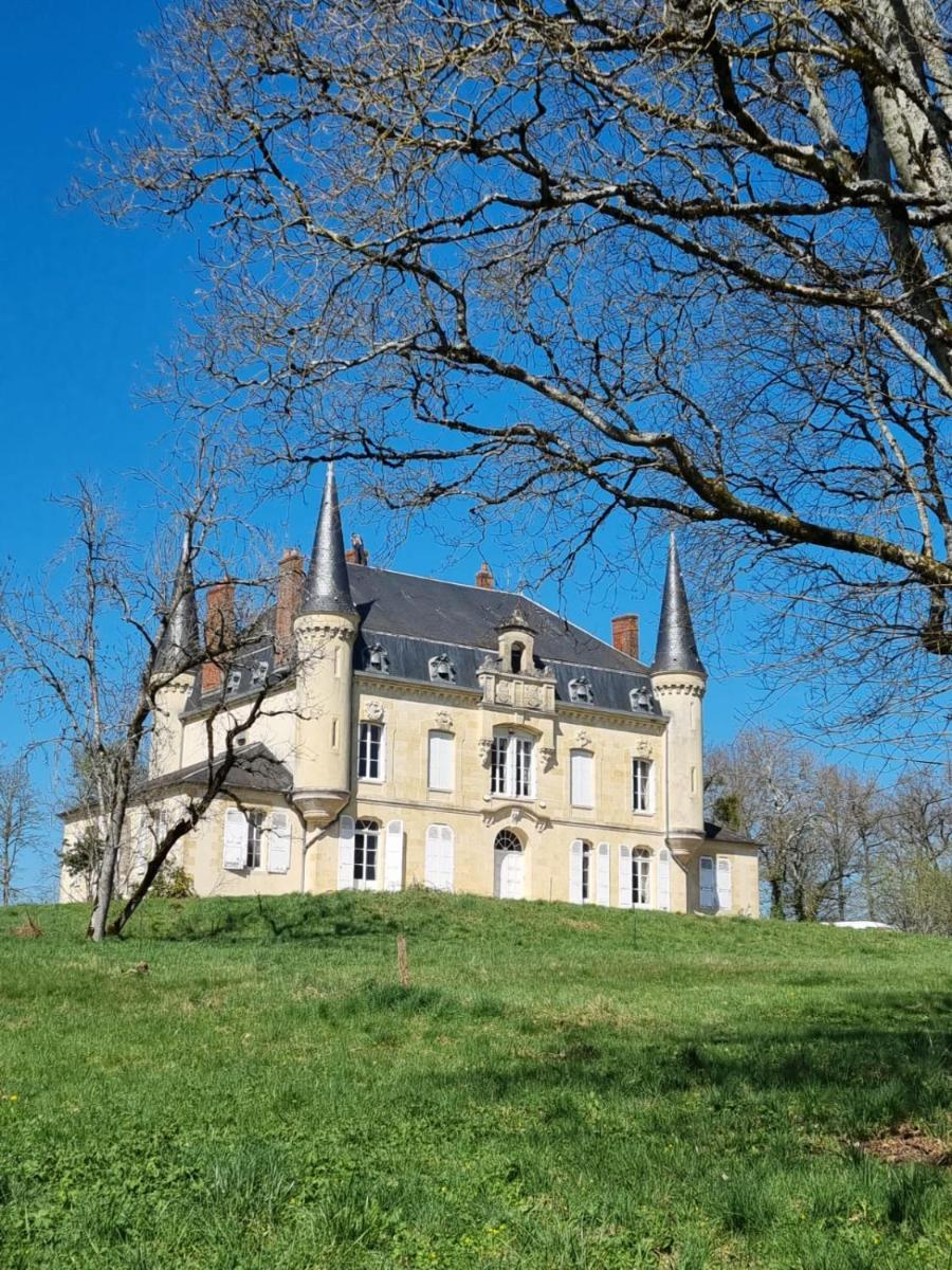 Chateau Le Plessis - Housity