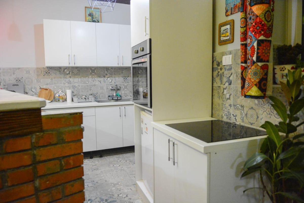 White Arrow Apartment - Housity