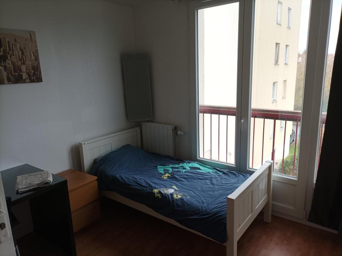 Chambre 12m2 proche Saclay, Massy RER - Housity