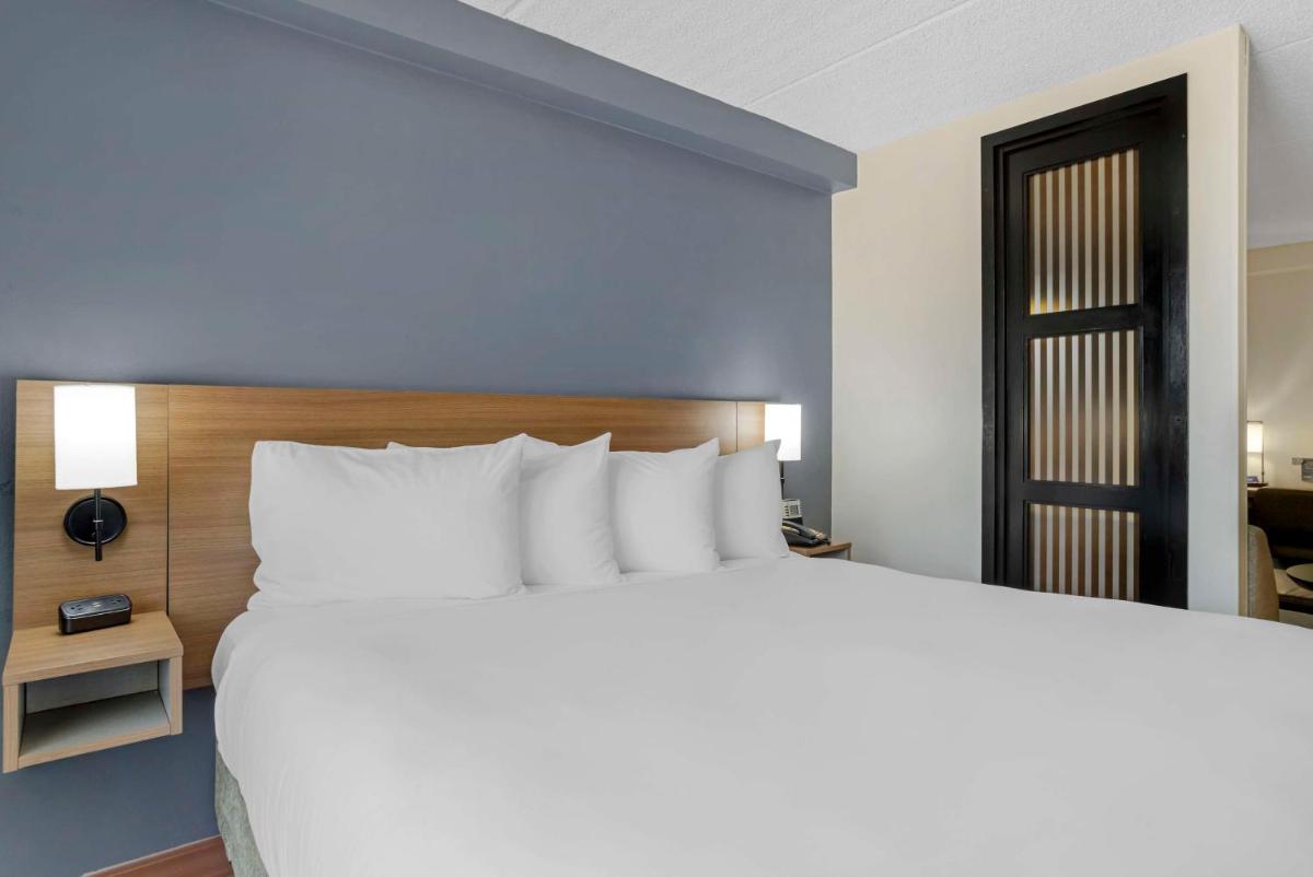 Hyatt Place Houston-North - Housity