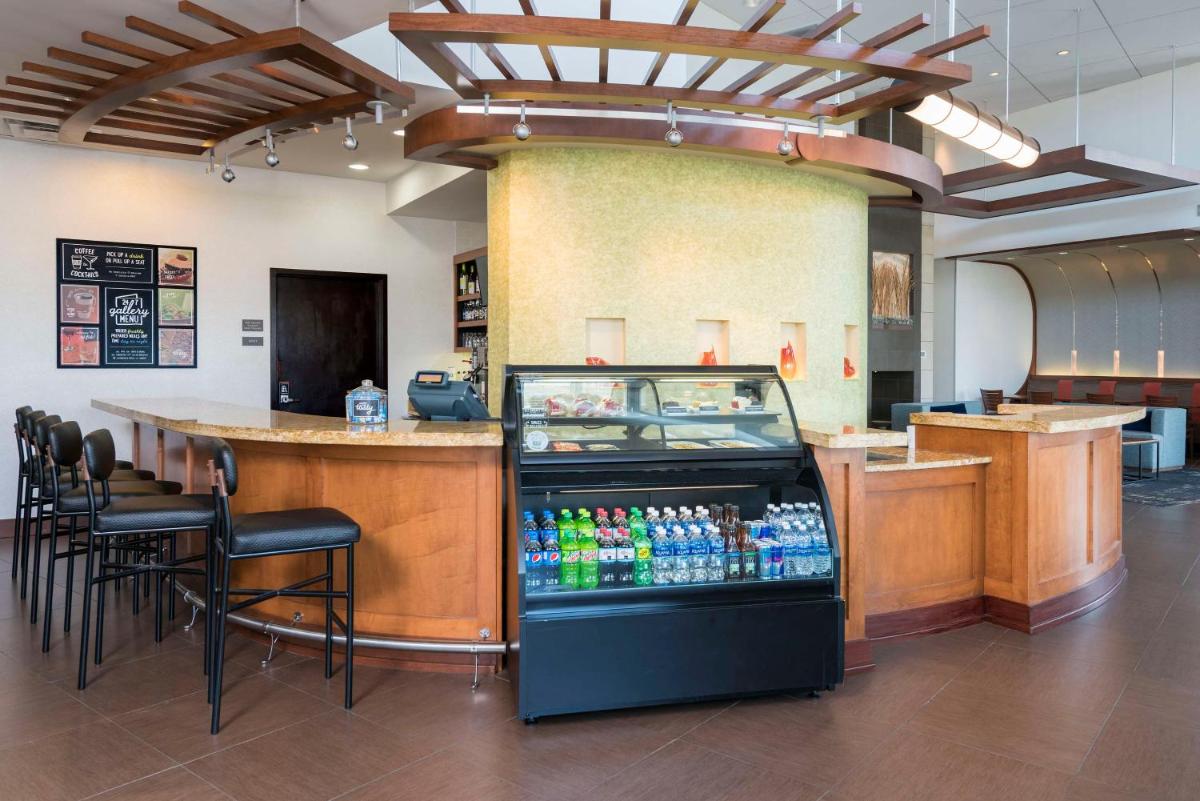 Hyatt Place Lexington - Housity
