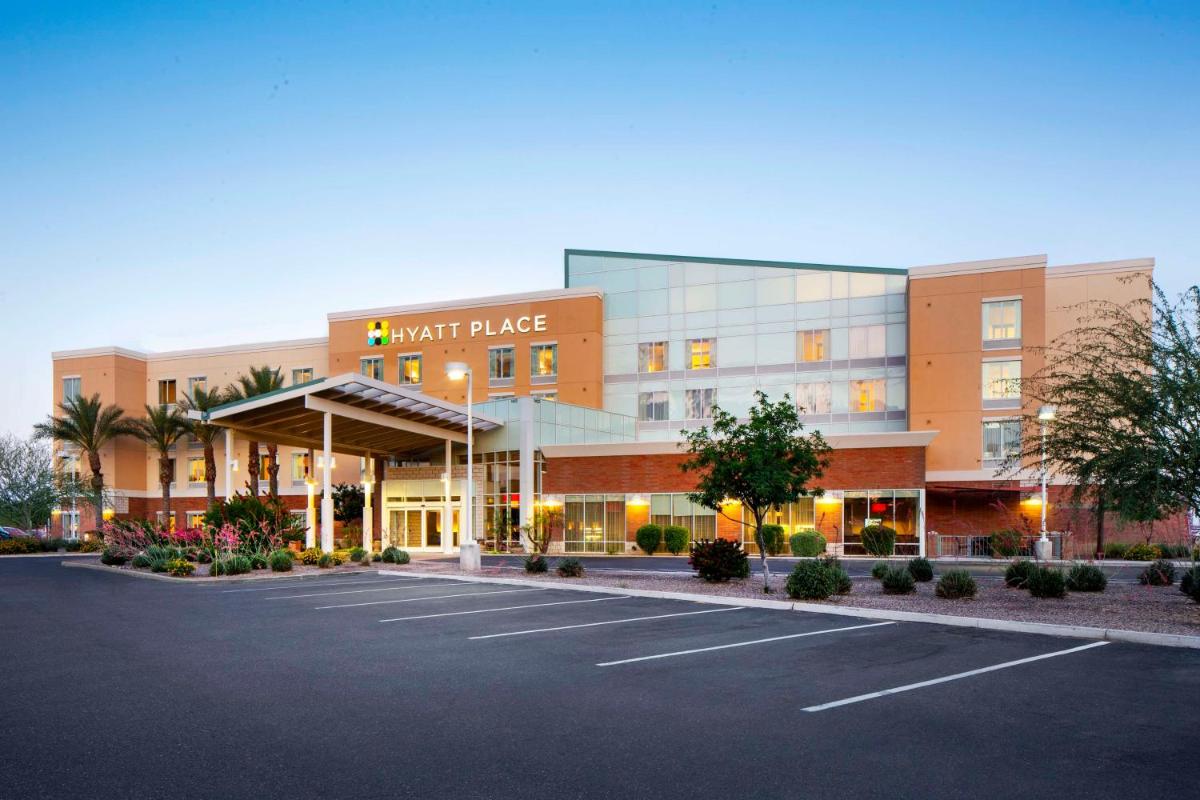 Hyatt Place Phoenix/ Mesa - Housity