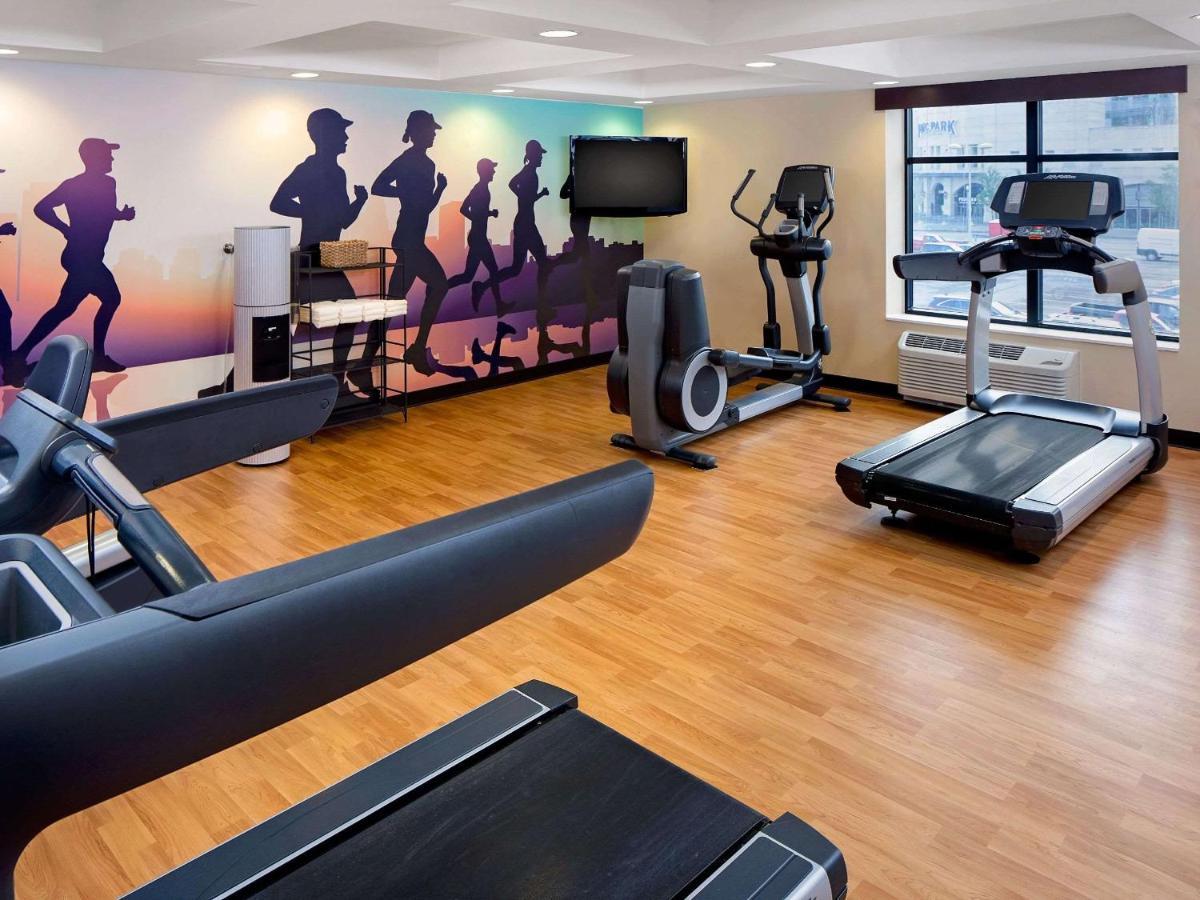 Hyatt Place Pittsburgh North Shore - Hizvo