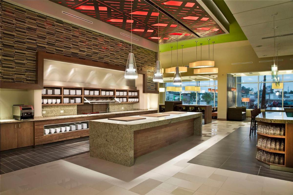 Hyatt Place Manati - Housity