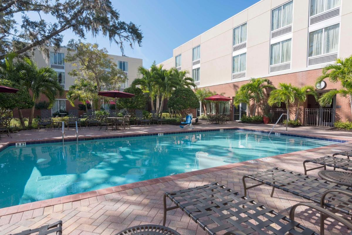 Hyatt Place Sarasota/Bradenton - Housity