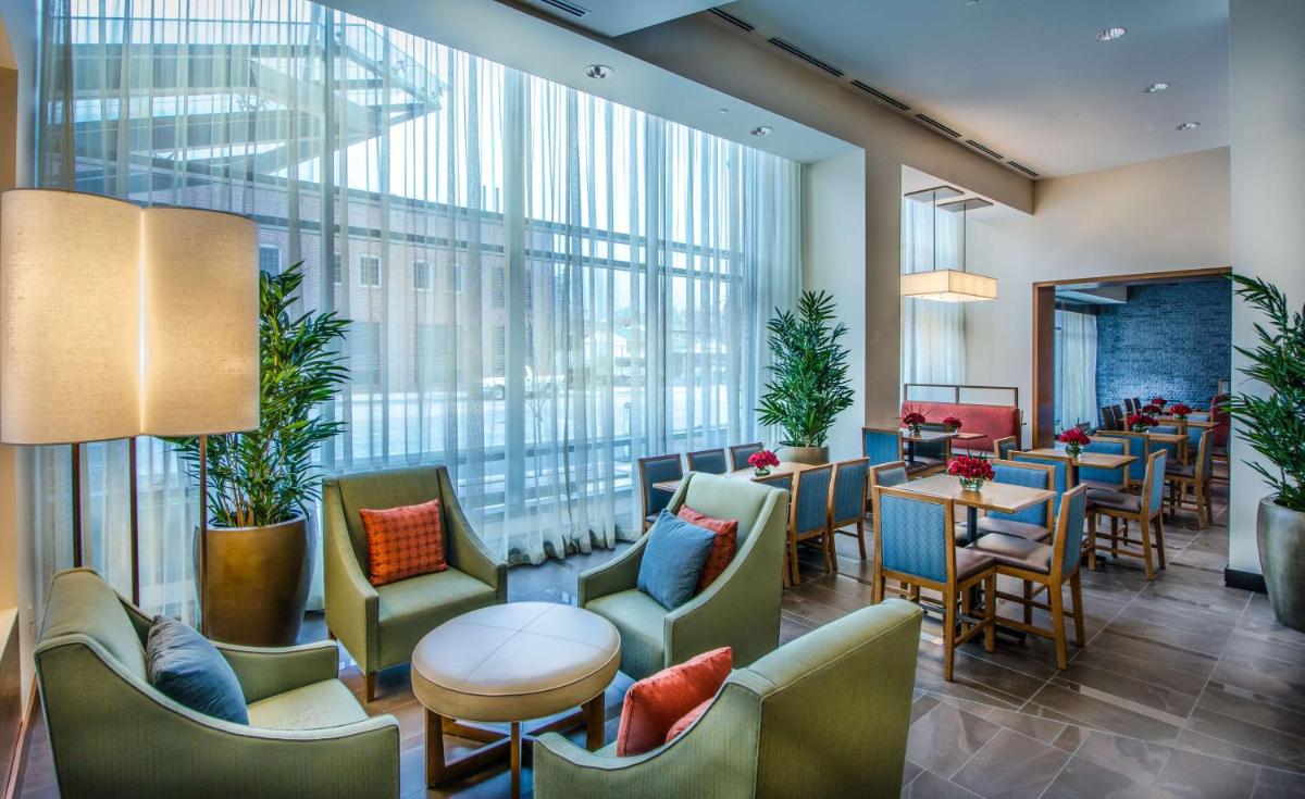 Hyatt Place Baltimore Inner Harbor - Housity