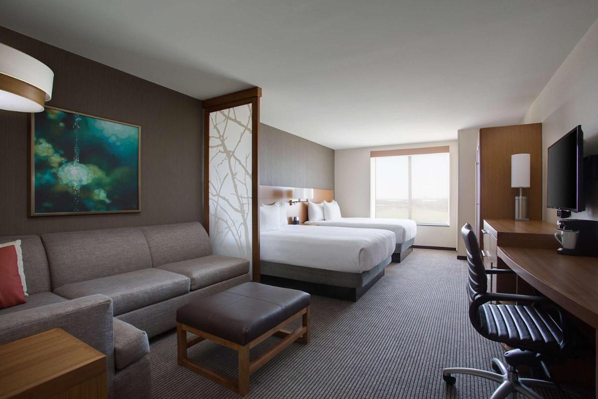 Hyatt Place DFW - Housity