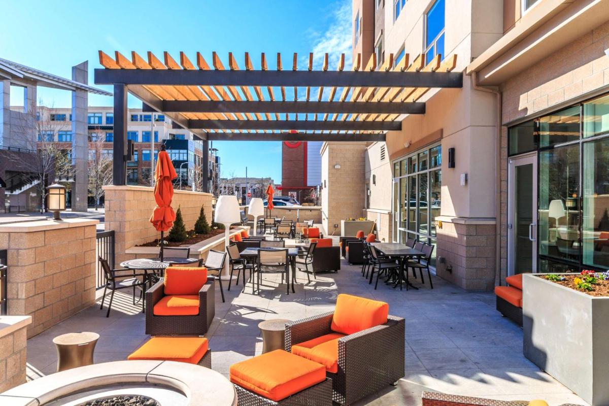 Hyatt House Denver Lakewood Belmar - Housity