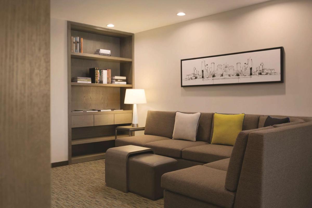 Hyatt House Shenzhen Airport - Housity