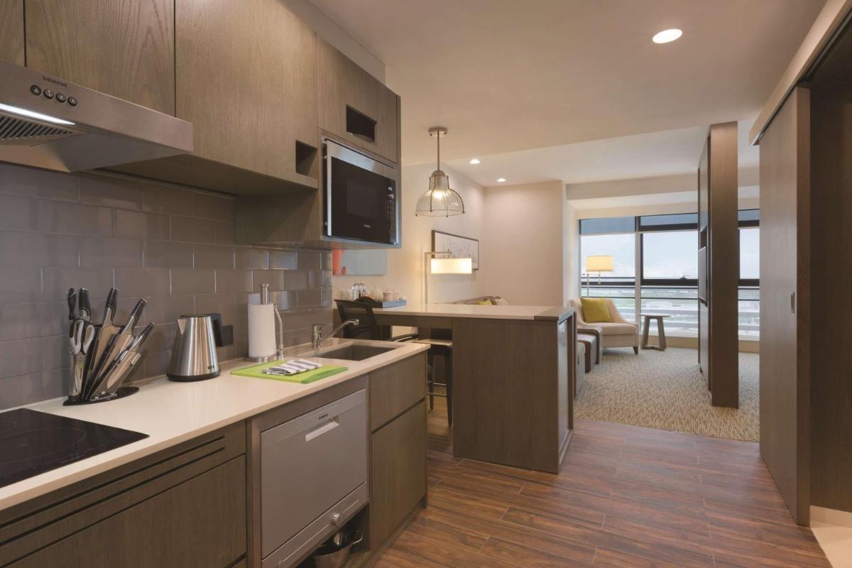 Hyatt House Shenzhen Airport - Housity