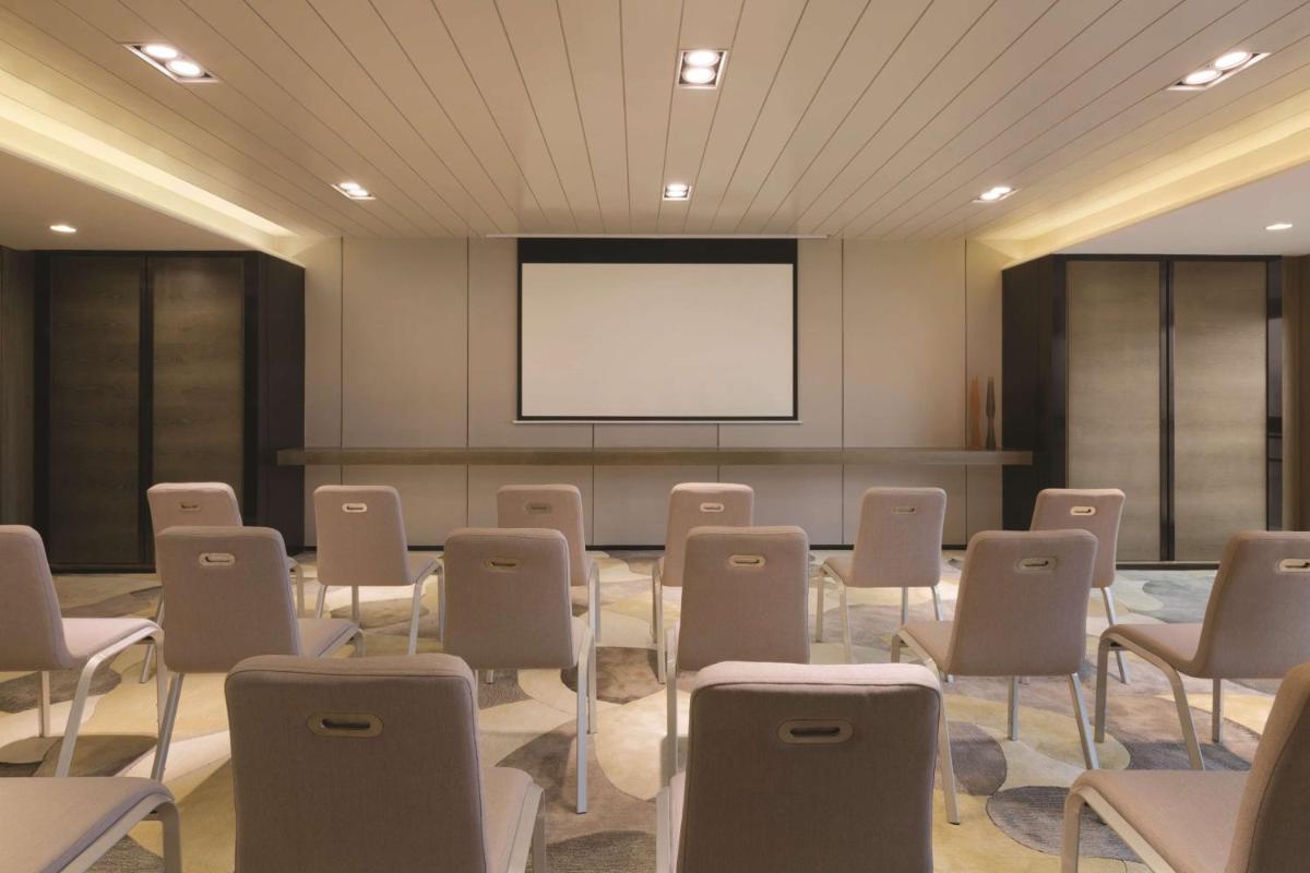 Hyatt House Shenzhen Airport - Housity